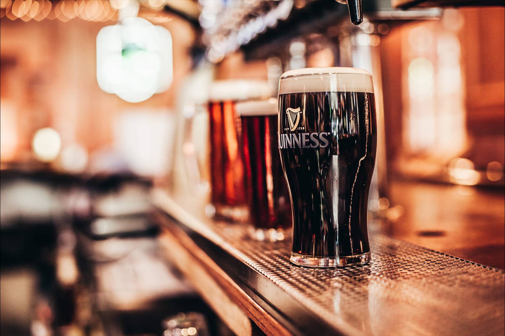Pub bar